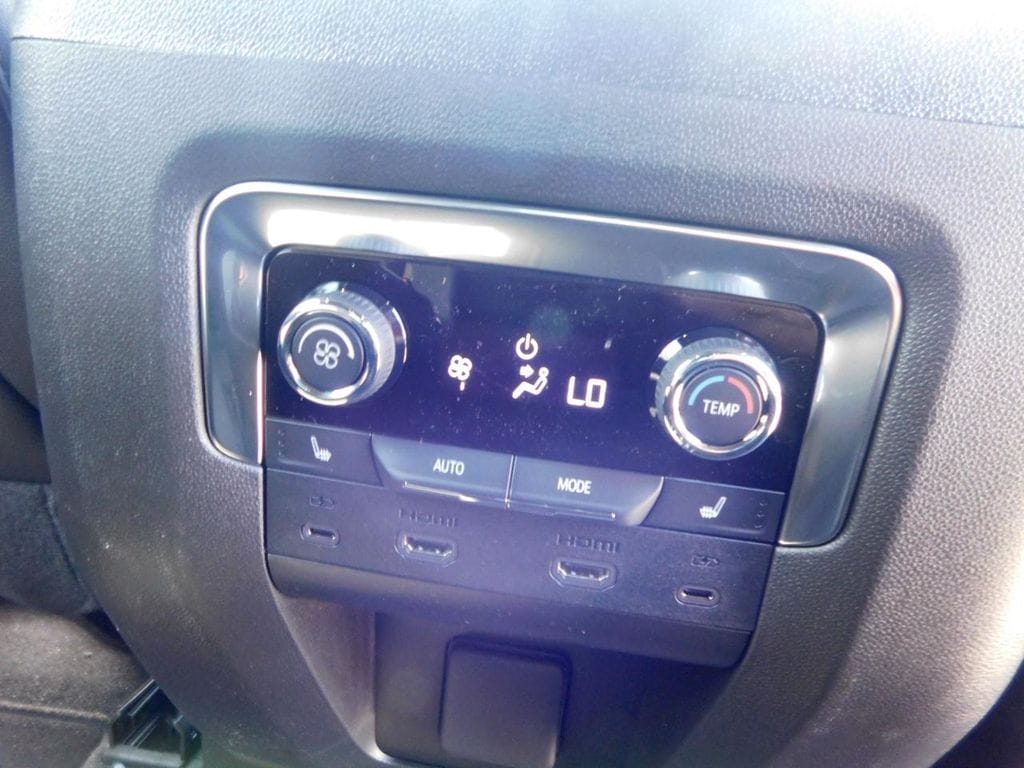 2026 Chevrolet Tahoe Premier - Photo 16