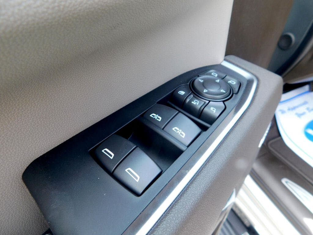 2025 GMC Sierra 2500HD SLT - Photo 33