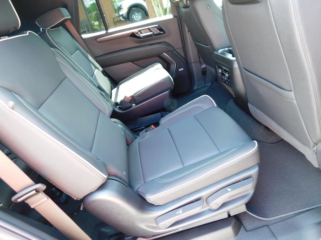 2026 Chevrolet Tahoe Premier - Photo 12