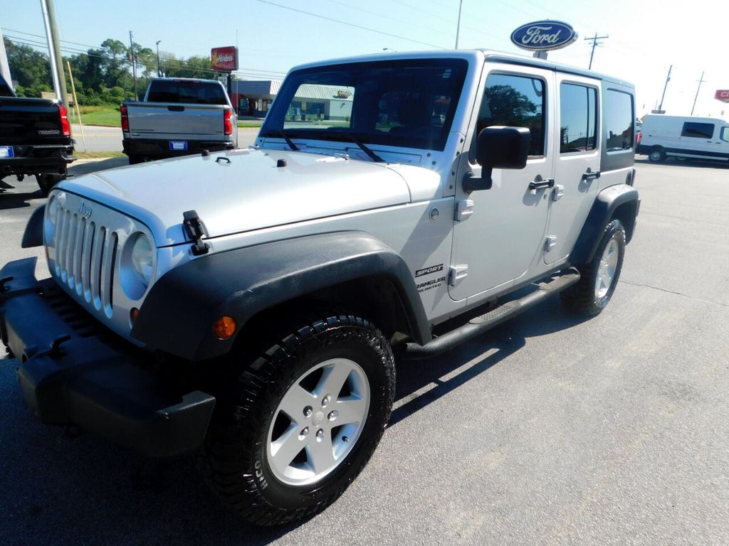 2011 Jeep Wrangler Unlimited Sport photo 3