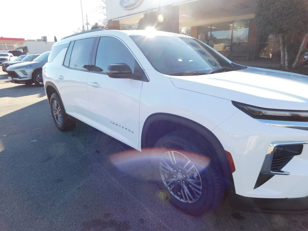 New 2026 Chevrolet Traverse LT SUV