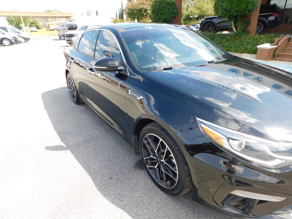 2020 Kia Optima SE photo 2