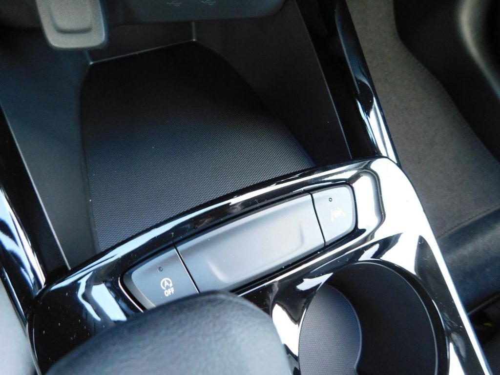 2026 Chevrolet Trax LT - Photo 36
