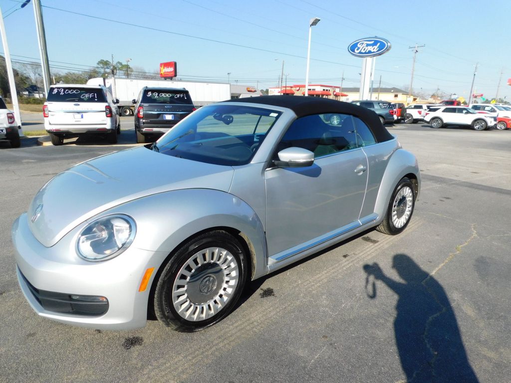 2016 Volkswagen Beetle Convertible 1.8T S photo 4
