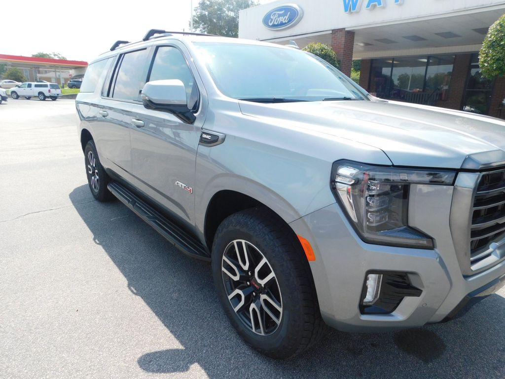 2024 Gmc Yukon XL AT4 photo 2