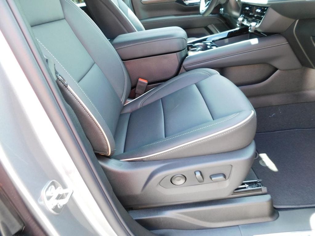 2026 Chevrolet Tahoe Premier - Photo 22