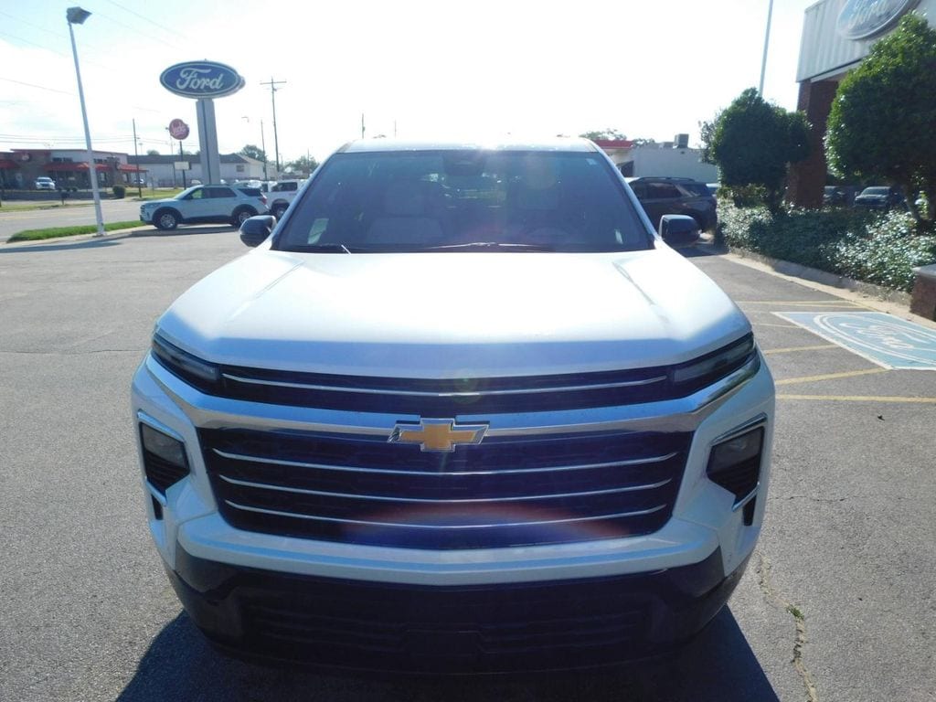 Used 2025 Chevrolet Traverse High Country SUV