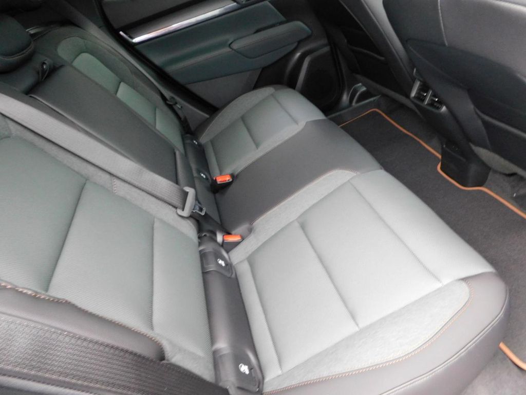 2026 GMC Terrain AT4 - Photo 11