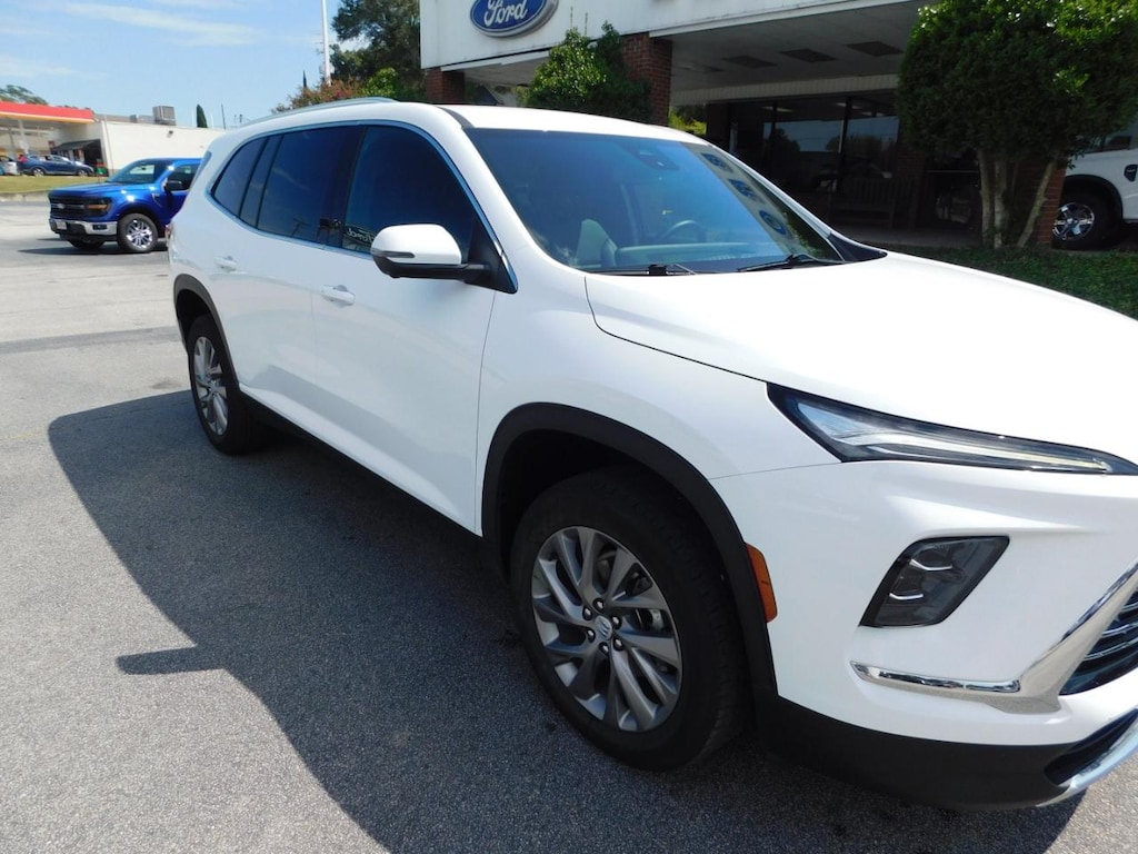 Used 2026 Buick Enclave Preferred SUV