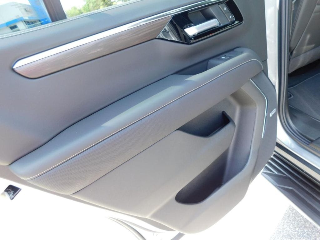 2026 Chevrolet Tahoe Premier - Photo 29