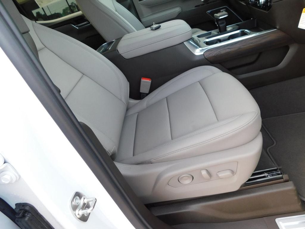 2026 GMC Sierra 1500 SLT - Photo 24