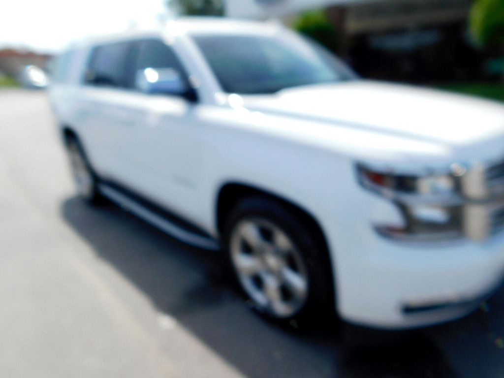 2018 Chevrolet Tahoe Premier photo 2