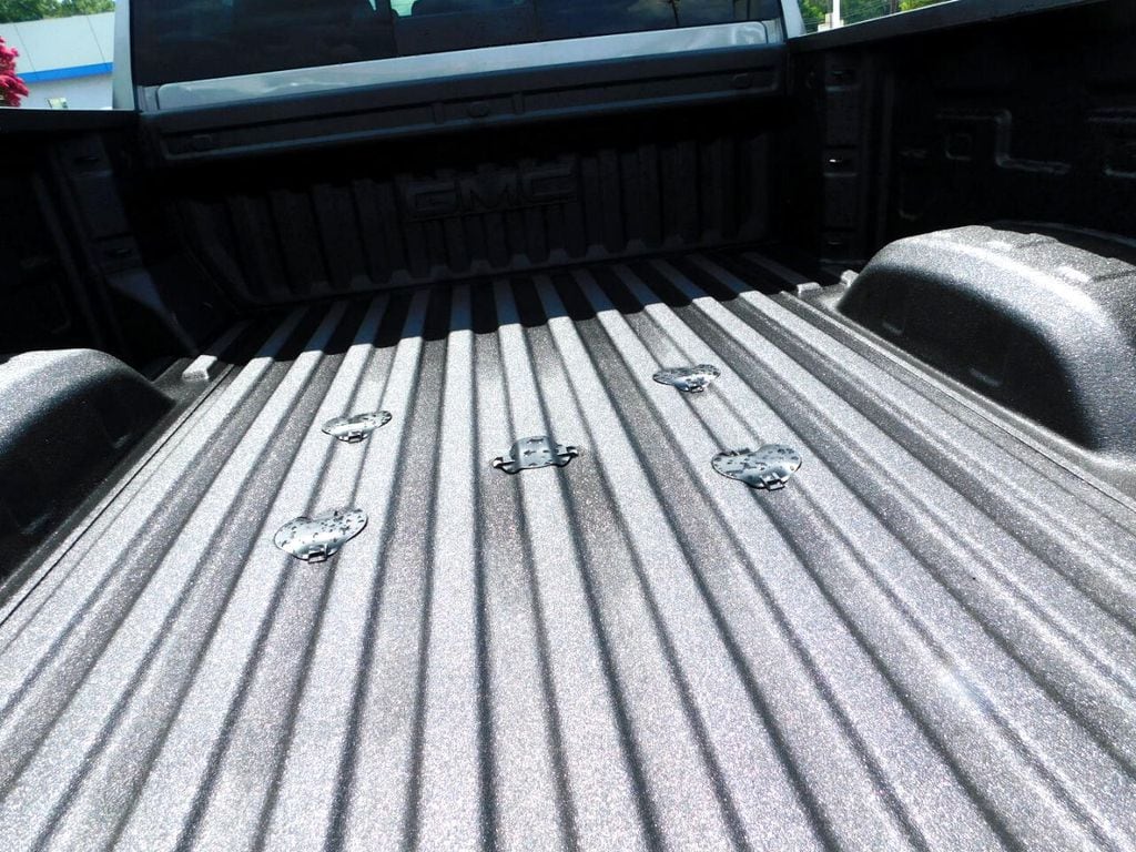 2025 GMC Sierra 2500HD SLT - Photo 11
