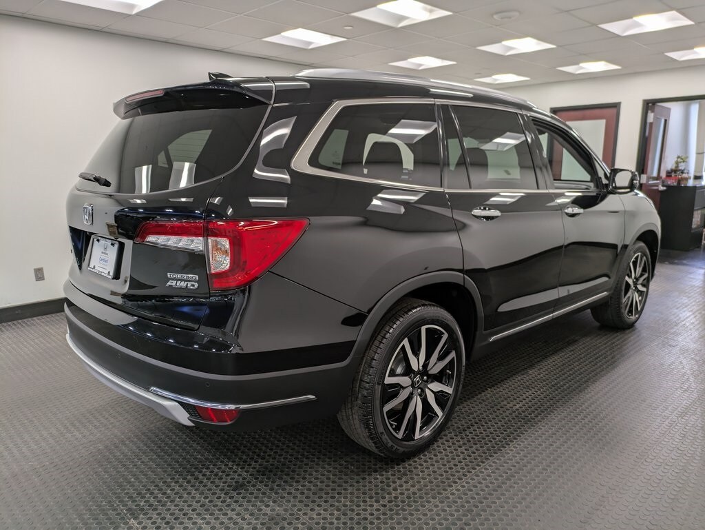 Used 2022 Honda Pilot Touring 8 Passenger SUV