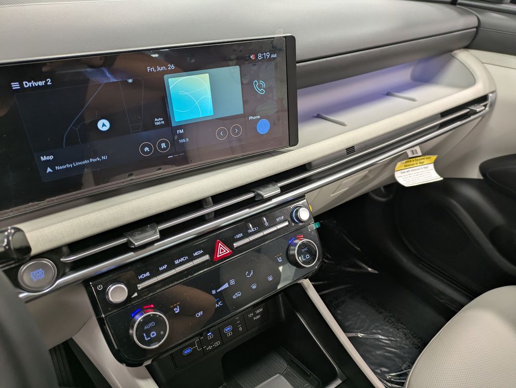 2025 Hyundai Tucson SEL Convenience - Photo 11