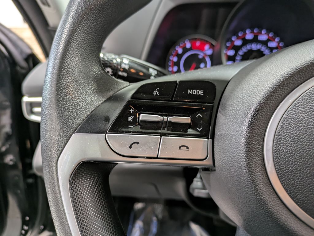 2022 Hyundai Elantra SEL - Photo 16