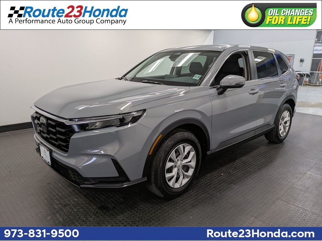 2025 Honda CR-V LX's photo