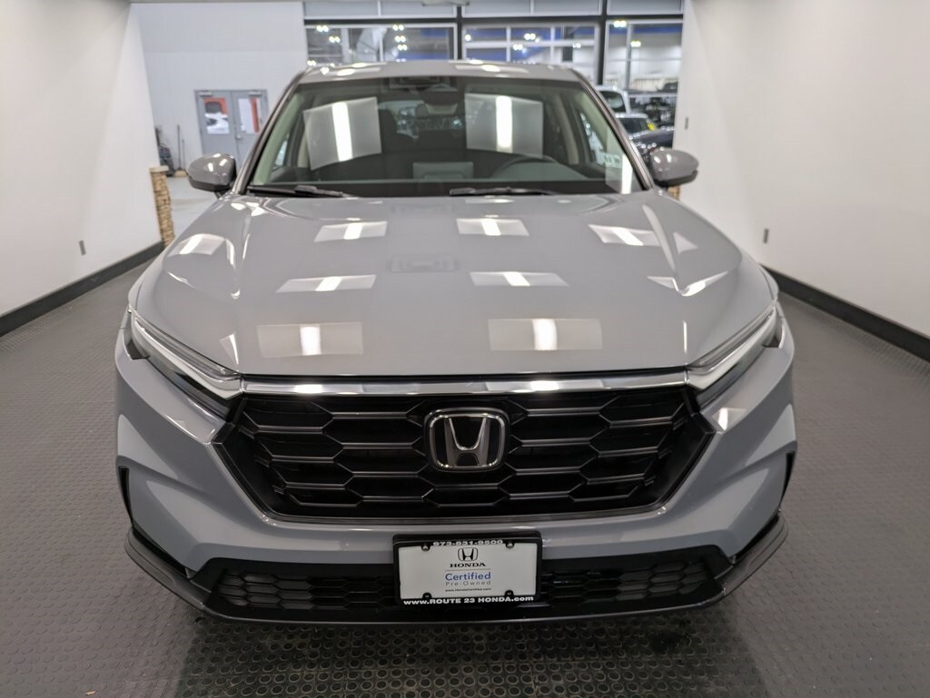 2025 Honda CR-V LX photo 2