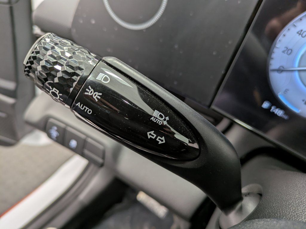 2025 Hyundai Elantra N - Photo 18