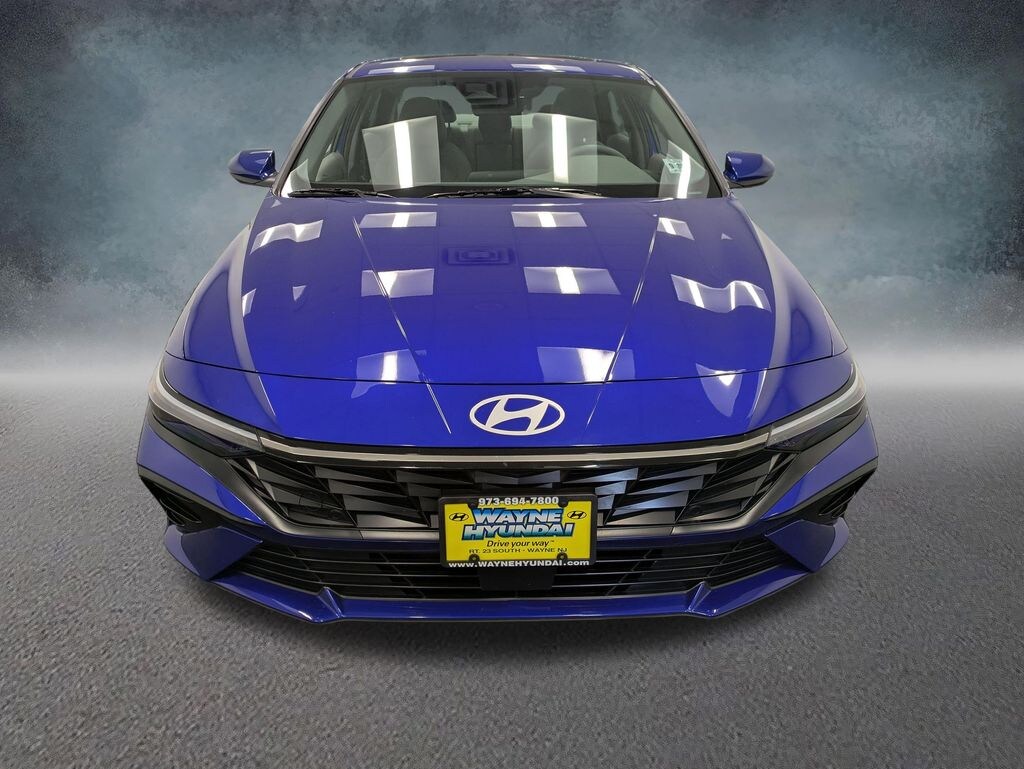 Certified 2025 Hyundai Elantra SEL Convenience Sedan
