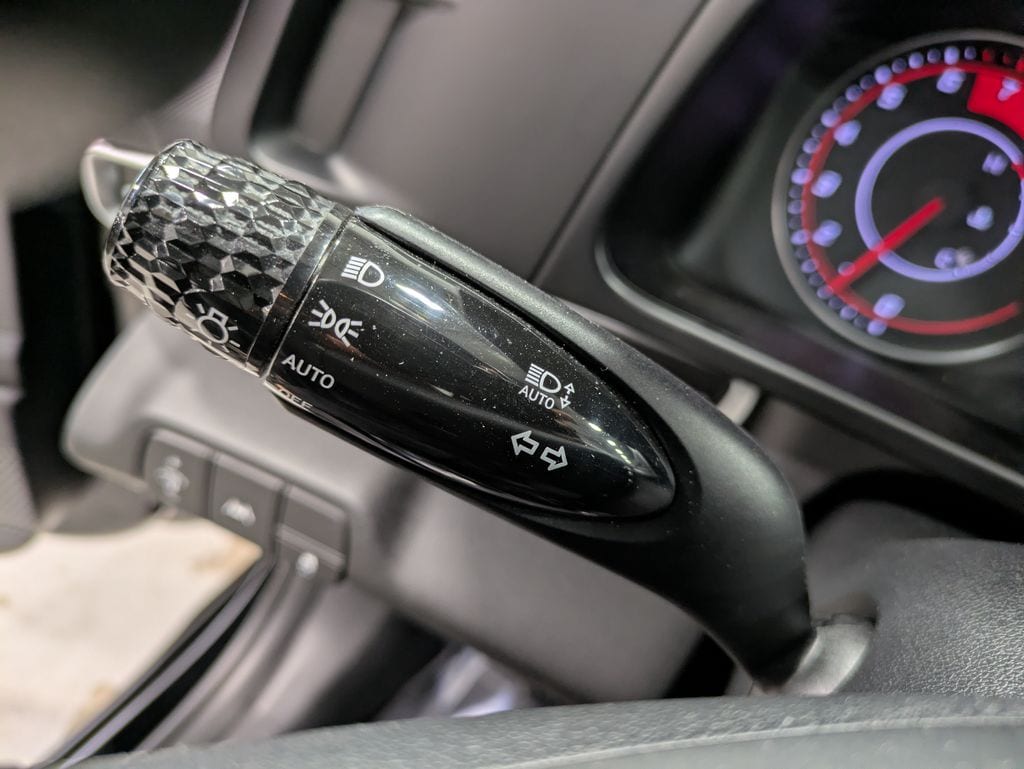 2022 Hyundai Elantra SEL - Photo 18