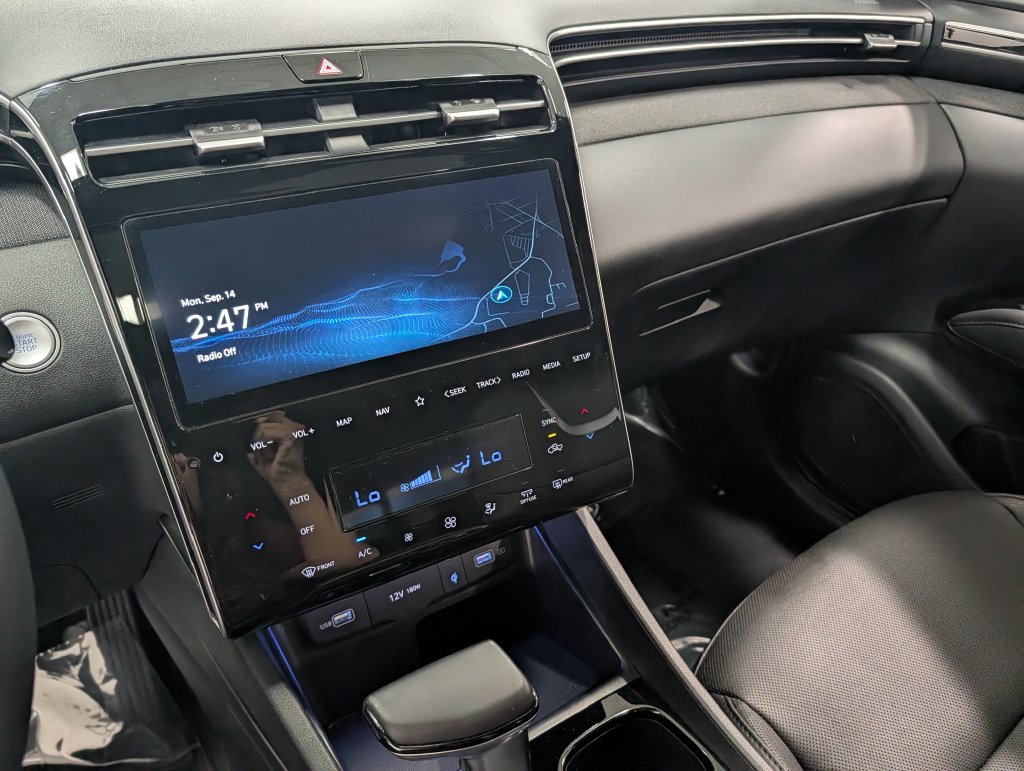 2024 Hyundai Santa Cruz Limited - Photo 11