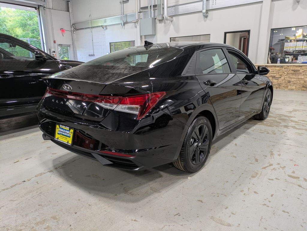 Used 2022 Hyundai Elantra SEL Sedan
