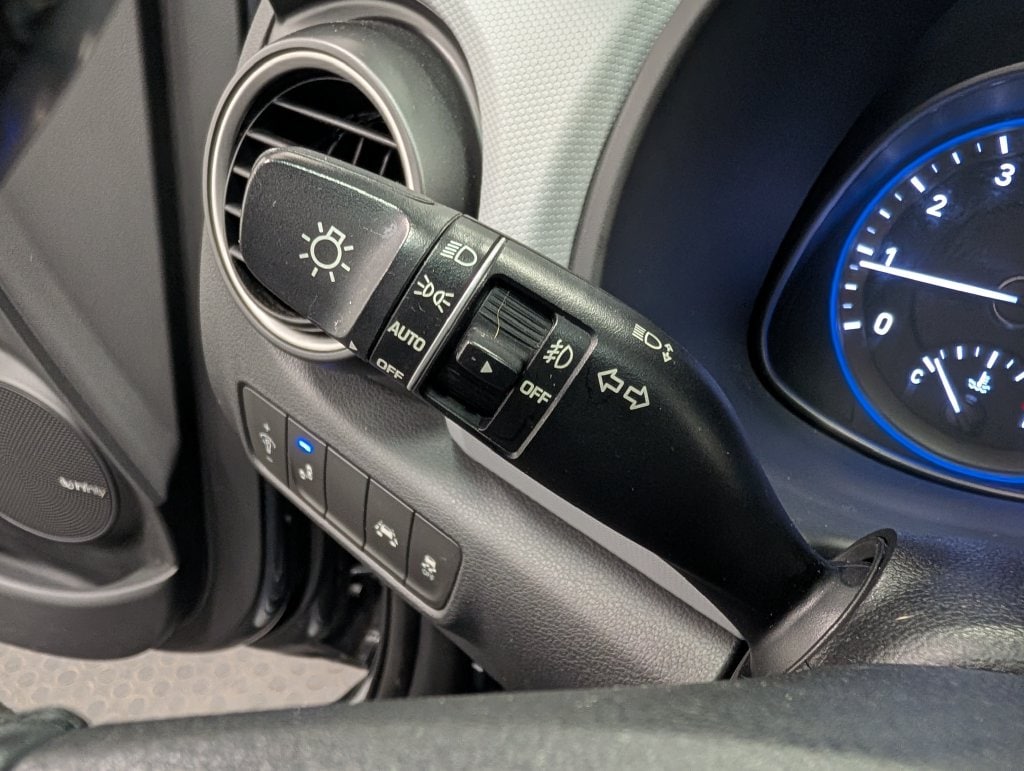 2020 Hyundai Kona Limited - Photo 17