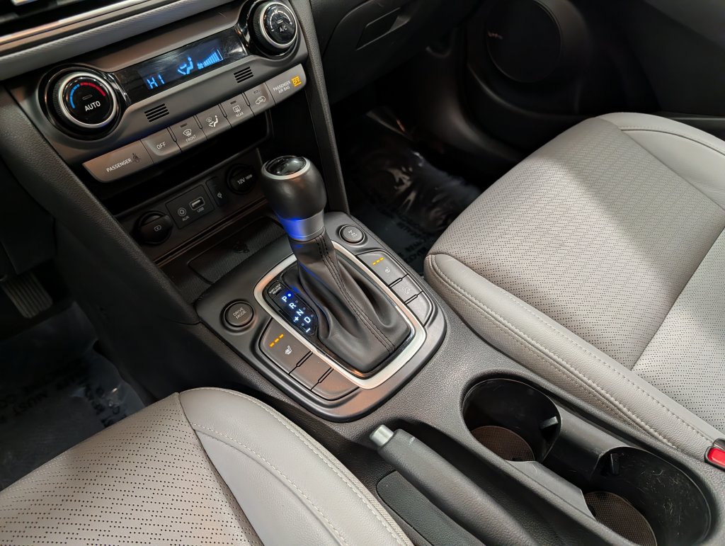 2020 Hyundai Kona Limited - Photo 14