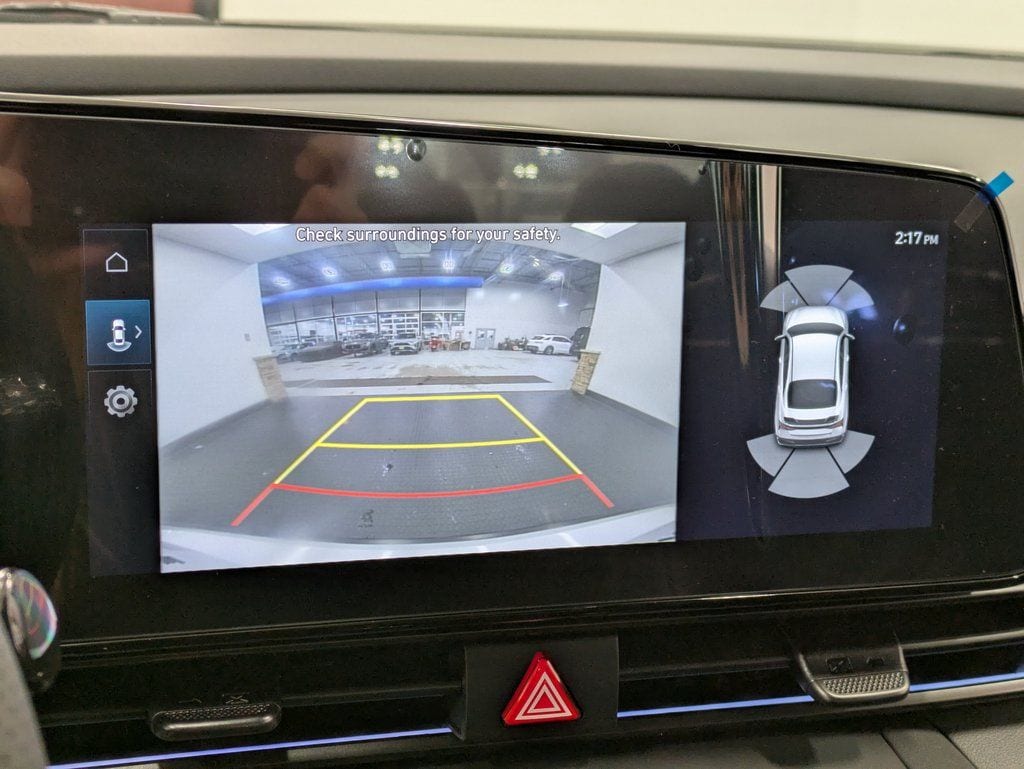 2025 Hyundai Elantra N - Photo 12