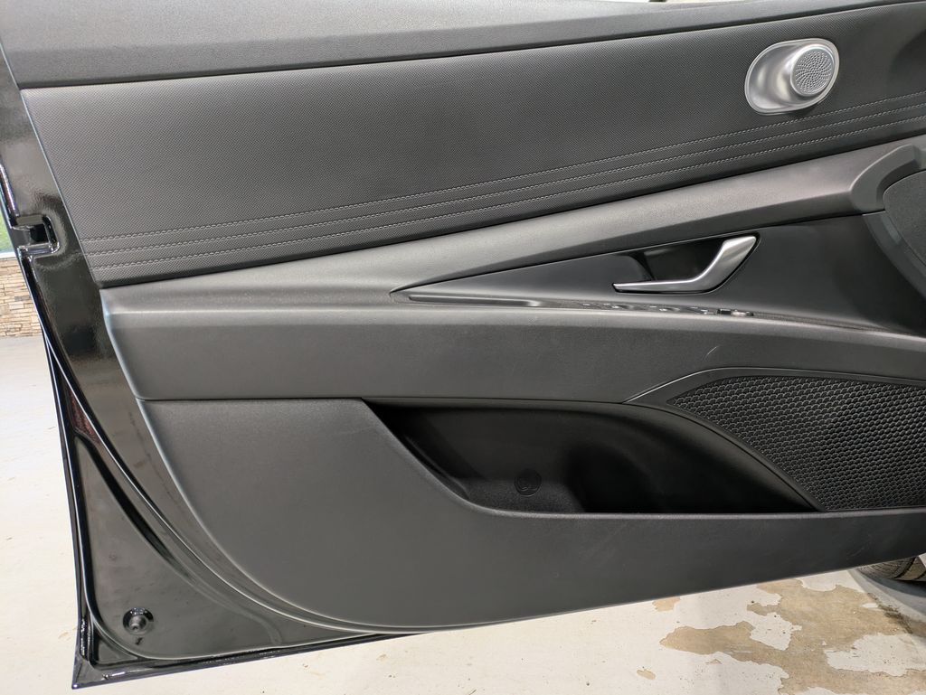 2022 Hyundai Elantra SEL - Photo 8