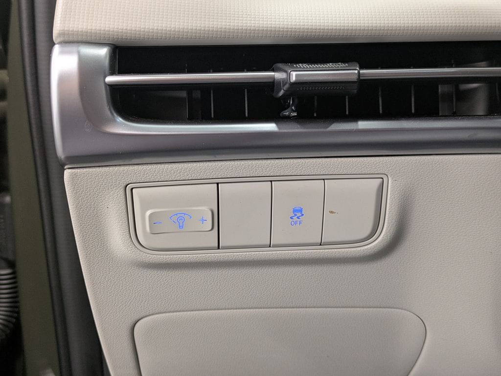 2025 Hyundai Tucson SE - Photo 21