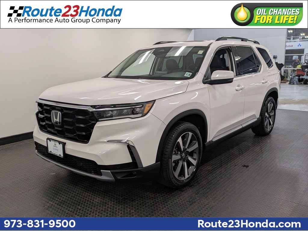2023 Honda Pilot Touring's photo