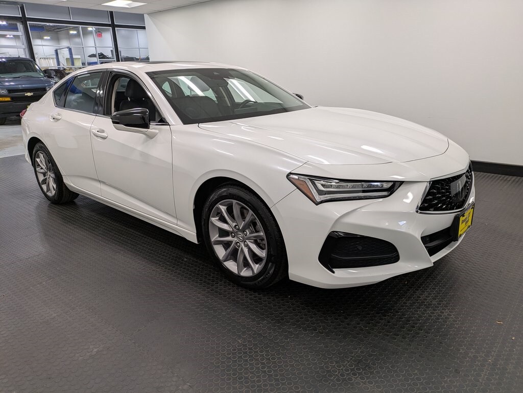 2023 Acura TLX photo 3