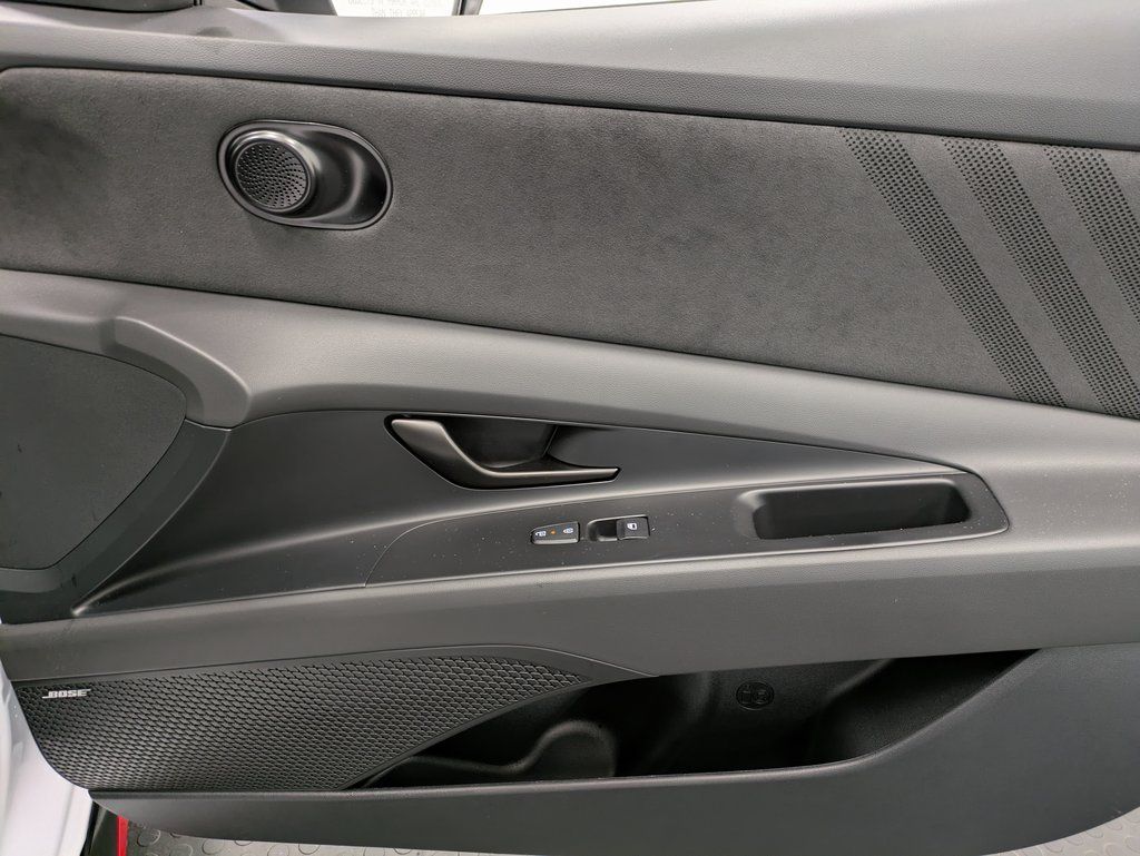 2025 Hyundai Elantra N - Photo 27