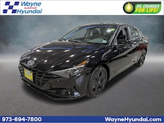 2022 Hyundai Elantra SEL Sedan