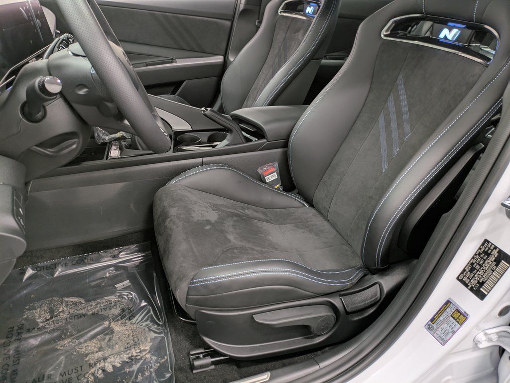 2025 Hyundai Elantra N - Photo 9