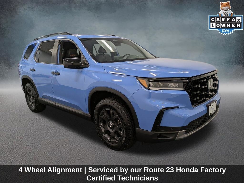 Used 2025 Honda Pilot TrailSport SUV