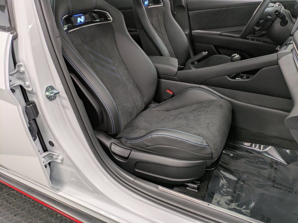 2025 Hyundai Elantra N - Photo 28