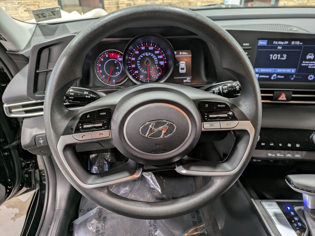 2022 Hyundai Elantra SEL - Photo 20