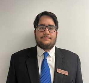 Staff member Josue Rubio from ID_6b945eb5f9b8