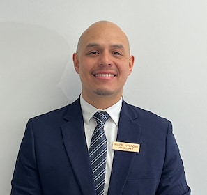 Staff member Jorge Lopez Ramos from ID_b3402c70215e