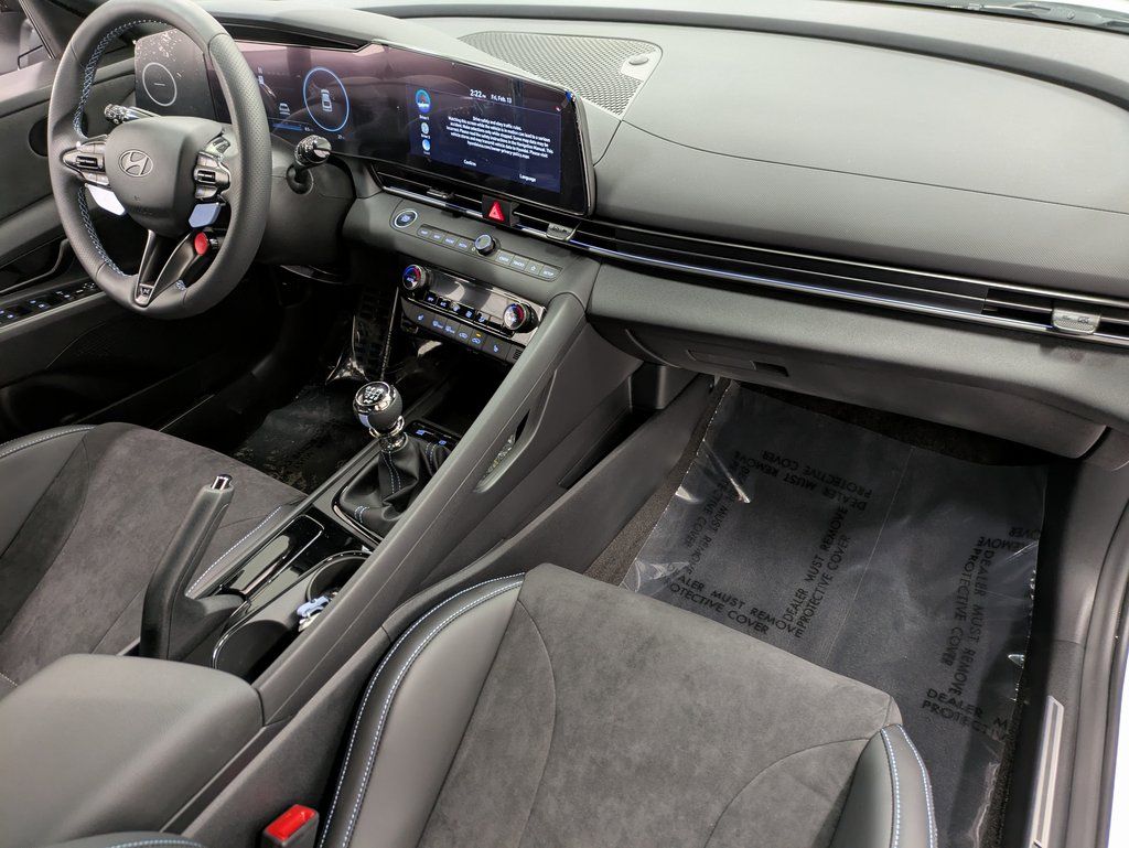 2025 Hyundai Elantra N - Photo 29