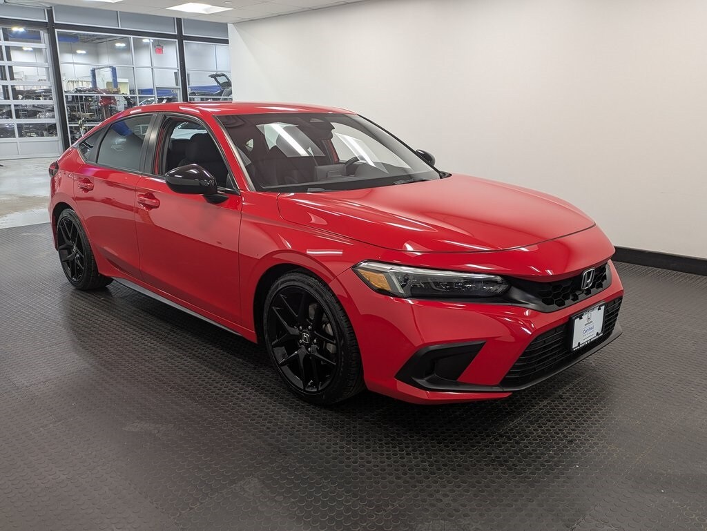 2022 Honda Civic Sport Hatchback photo 3