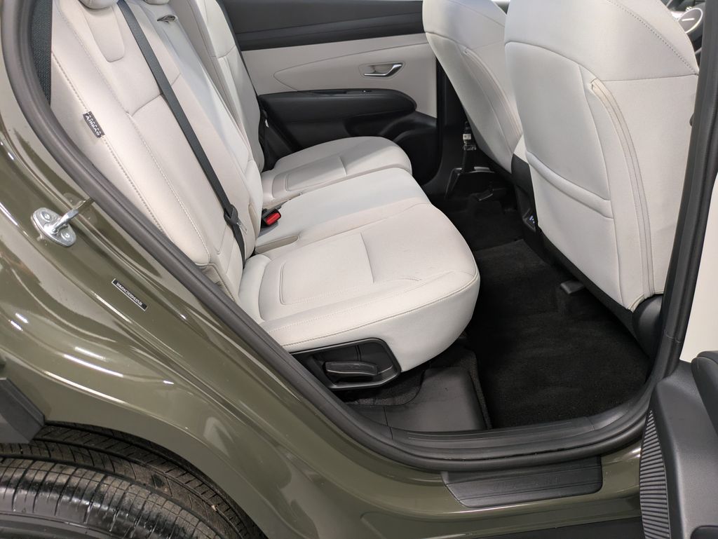2025 Hyundai Tucson SE - Photo 26