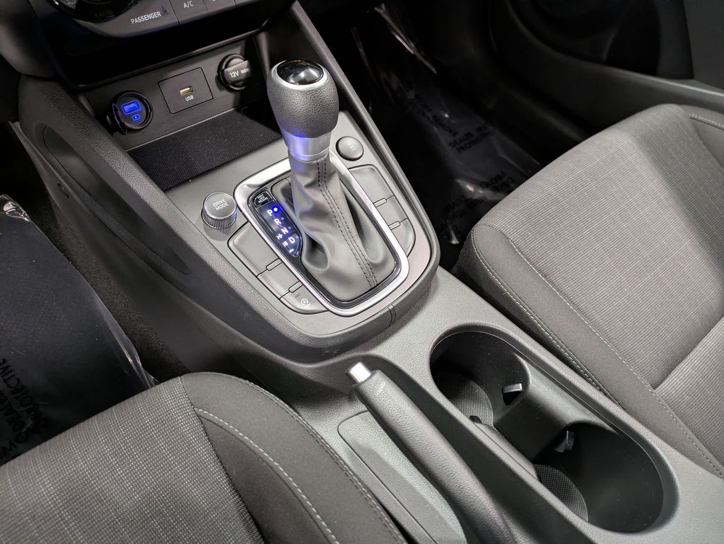 2023 Hyundai Kona SEL - Photo 13