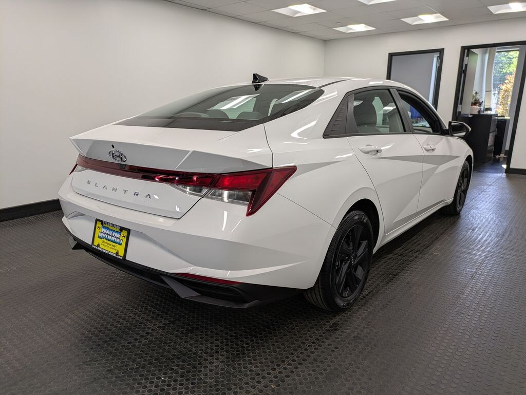 Used 2023 Hyundai Elantra SEL Sedan