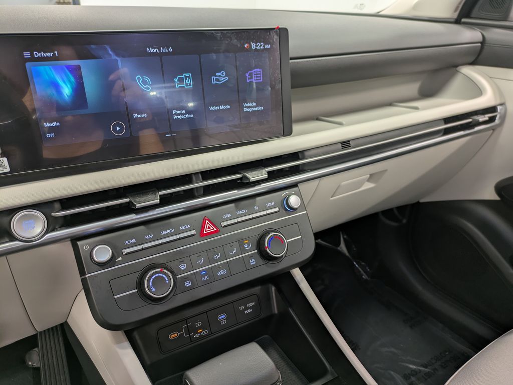 2025 Hyundai Tucson SE - Photo 10