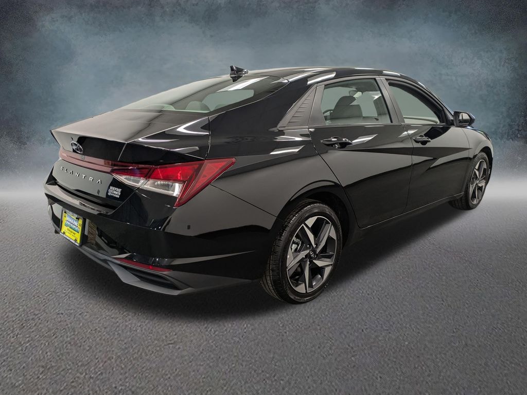 Used 2023 Hyundai Elantra SEL Sedan