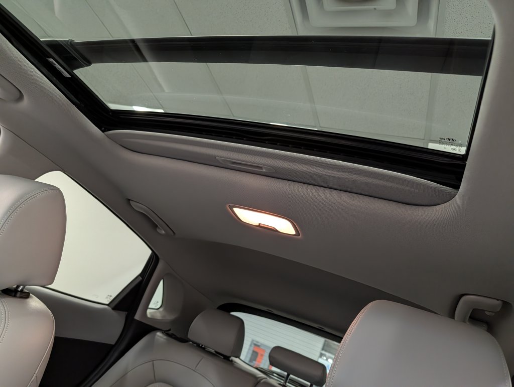 2020 Hyundai Kona Limited - Photo 21
